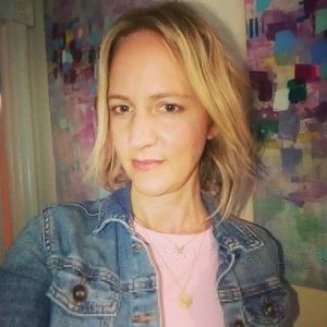 Boutique & vintage items, fab jewelry & shoes